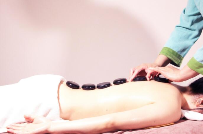 深圳养生会所分享全身SPA按摩的方式